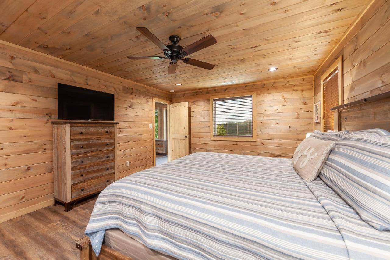 Thunder Mountain Lodge Cabin Sevierville Exterior photo